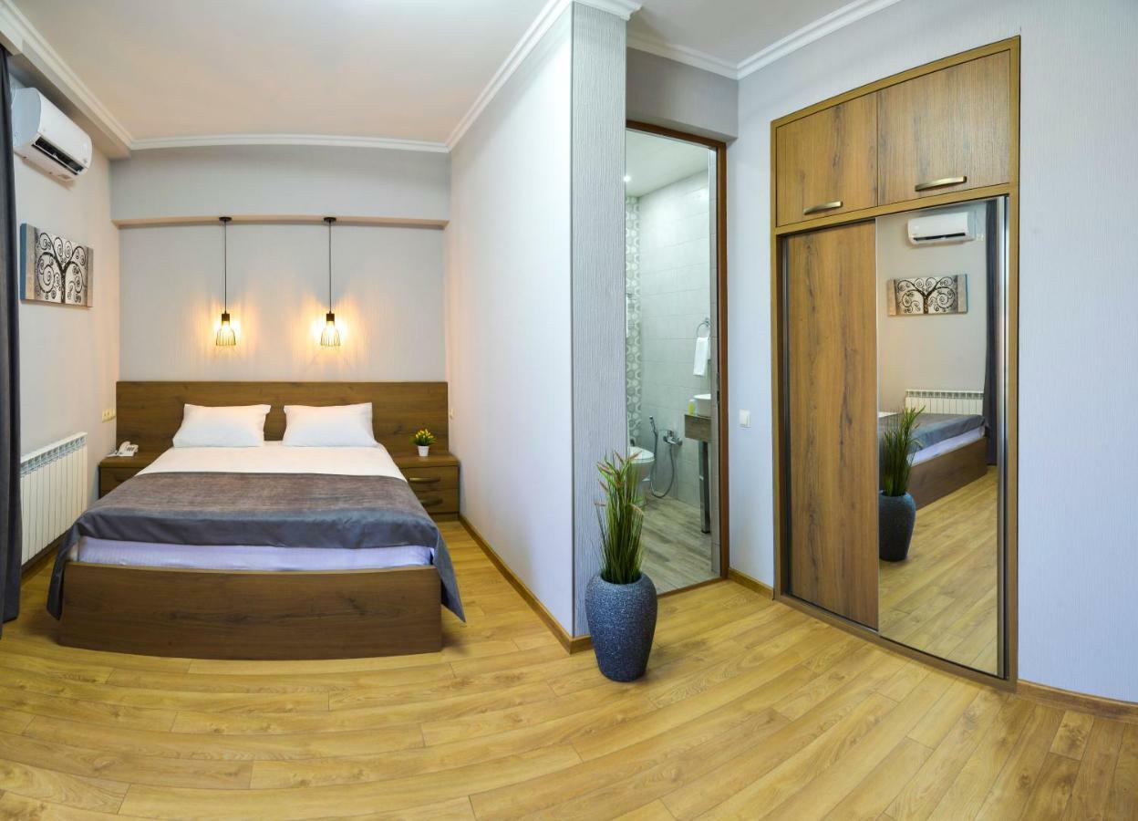 Hotel Livin Tbilisi Exterior photo